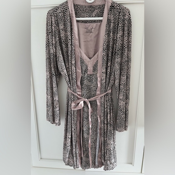 ALFANI women’s sleepwear. Gown & robe. Super soft and luxe. Size XL. Feminine. - Picture 3 of 10